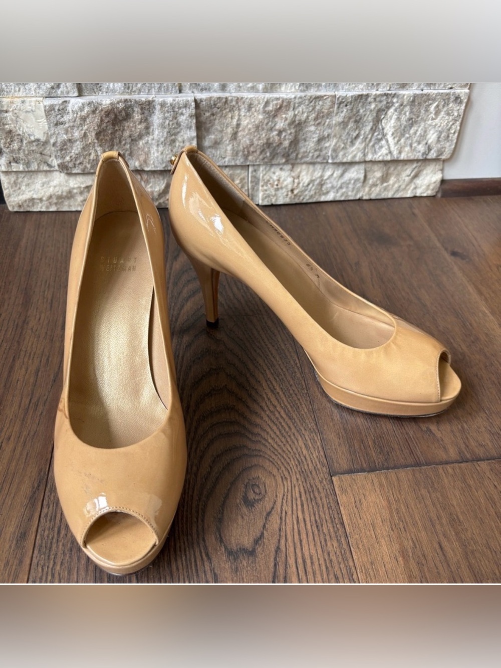 Stuart Weitzman Nude Patent Leather High Heel Peep Toe Pumps Size 8.5M